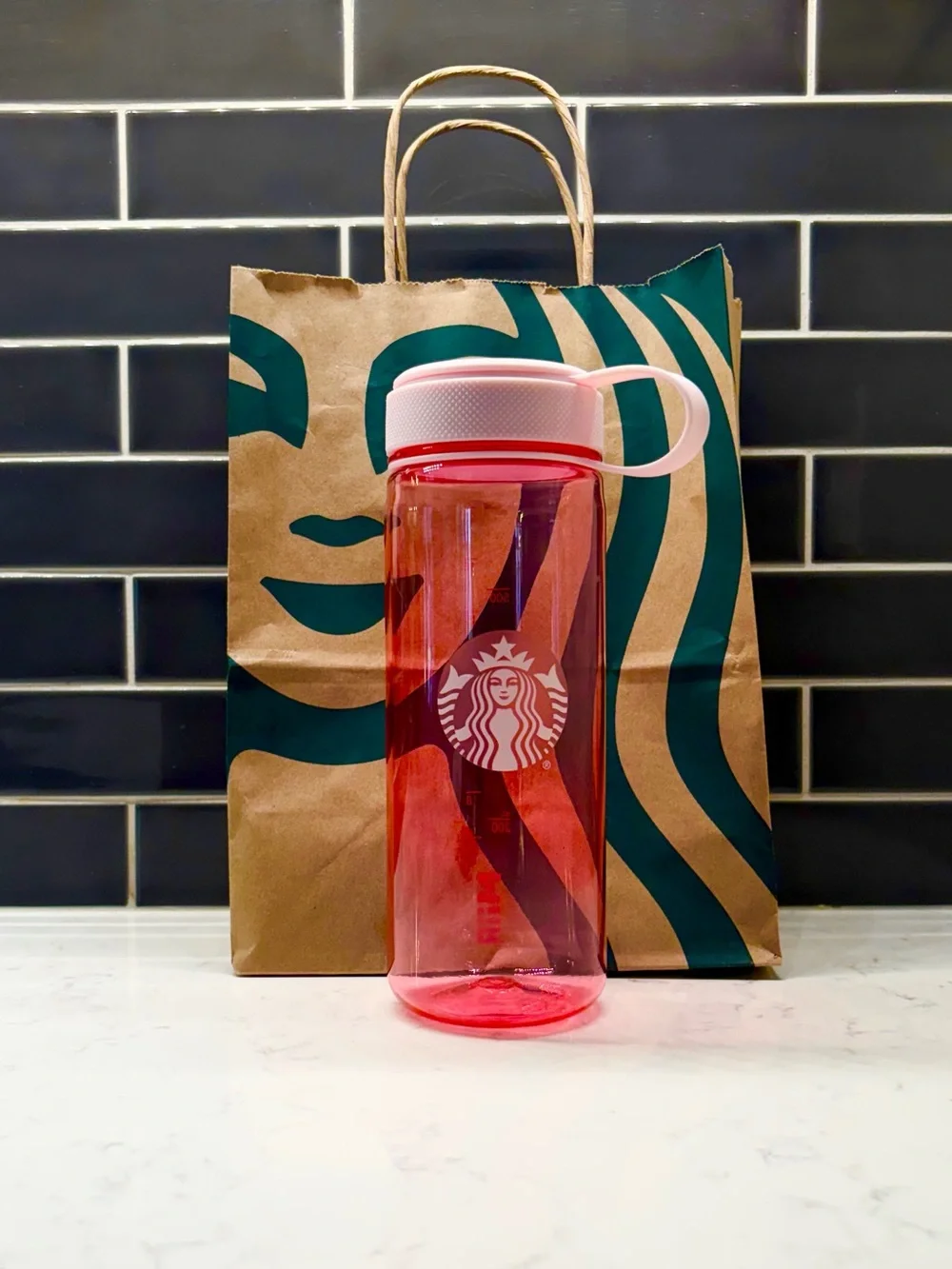 Starbucks - SUMMER 2026 PINK DRINK COLLECTION - PINK SIREN WATER BOTTLE